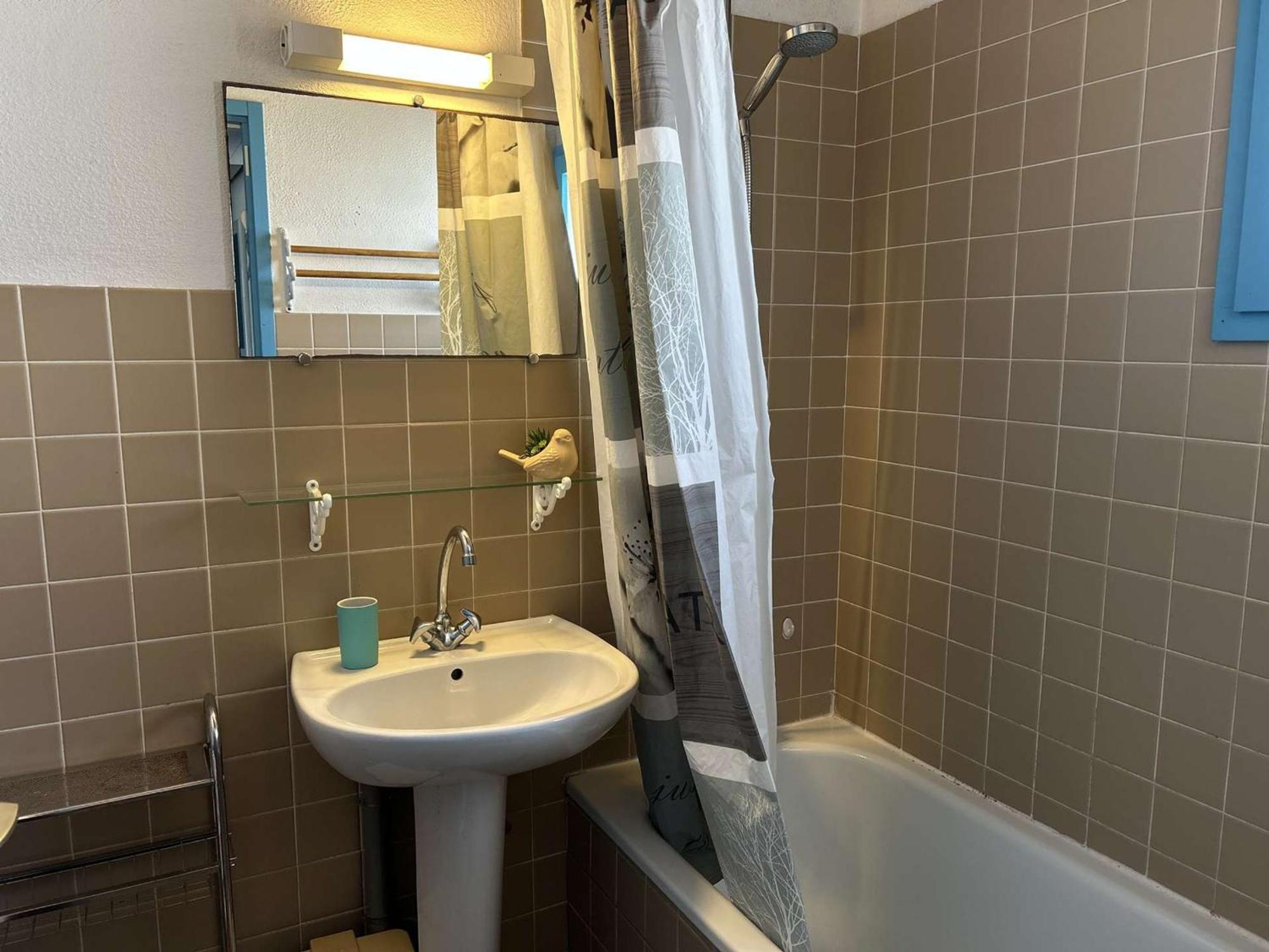 Studio Mezzanine A 200M Du Port Et De La Plage, Cour Privative, Parfait Pour 3 Personnes - Fr-1-224B-564 Noirmoutier-en-l'Ile Luaran gambar